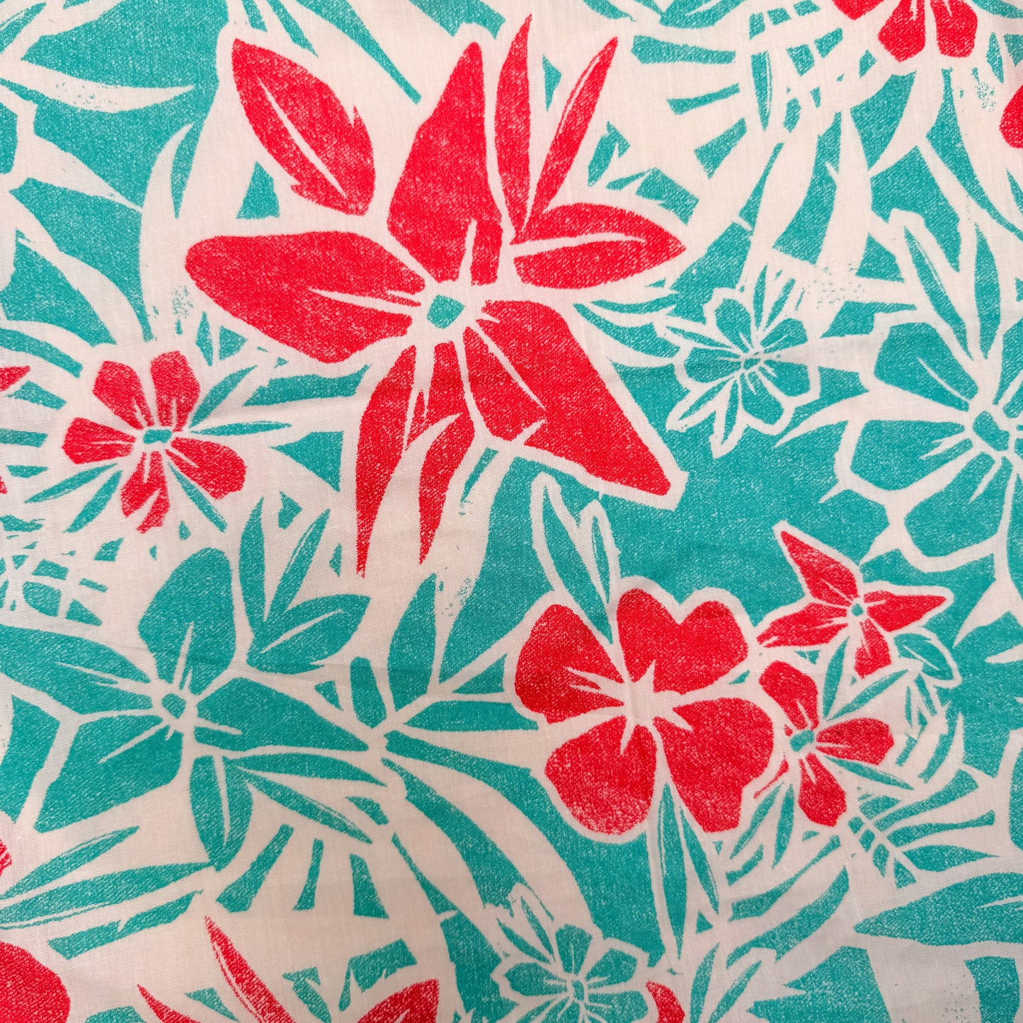 100% Cotton Lagoon Bloom - GT 2007