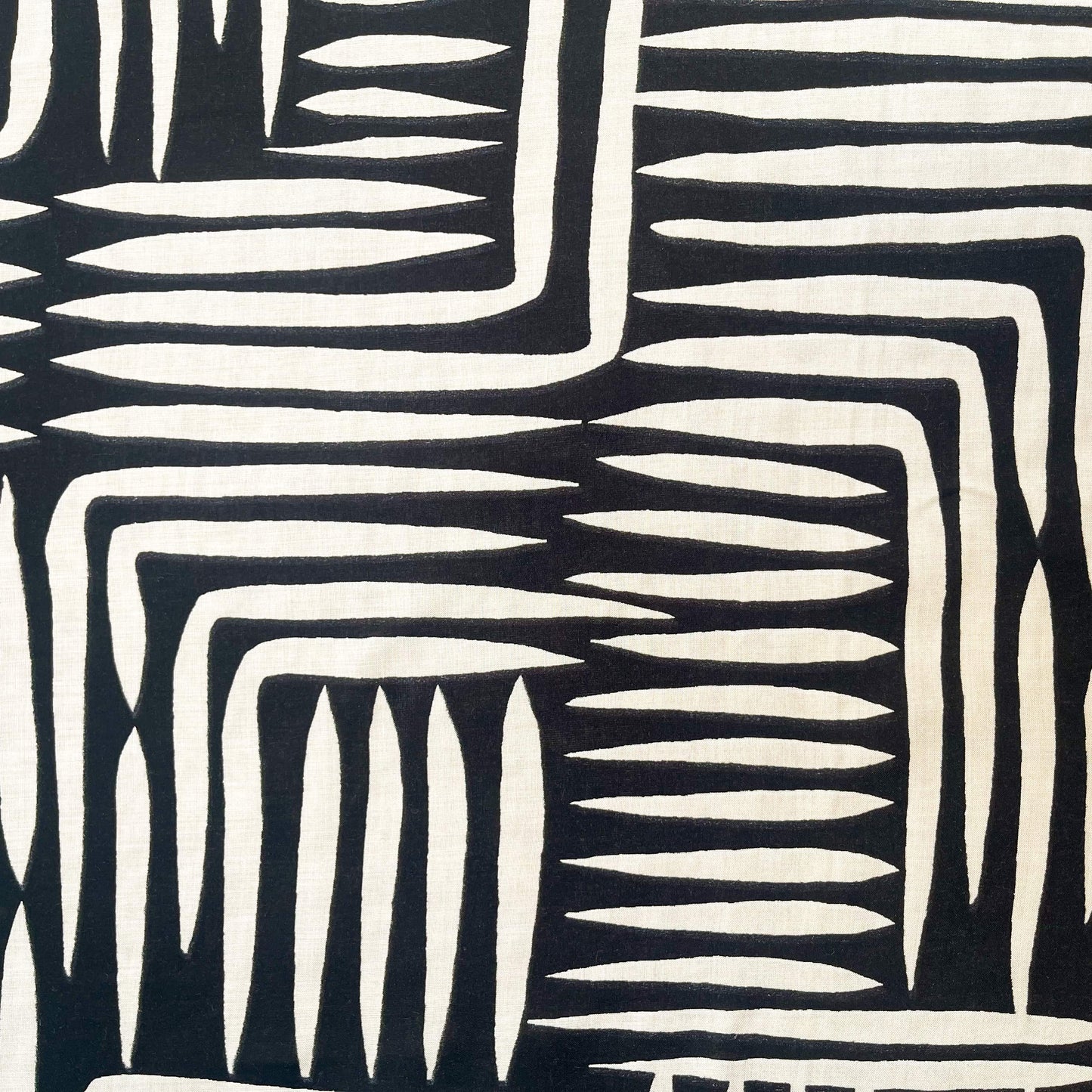 Eco Rayon Crisscross White - LE 628