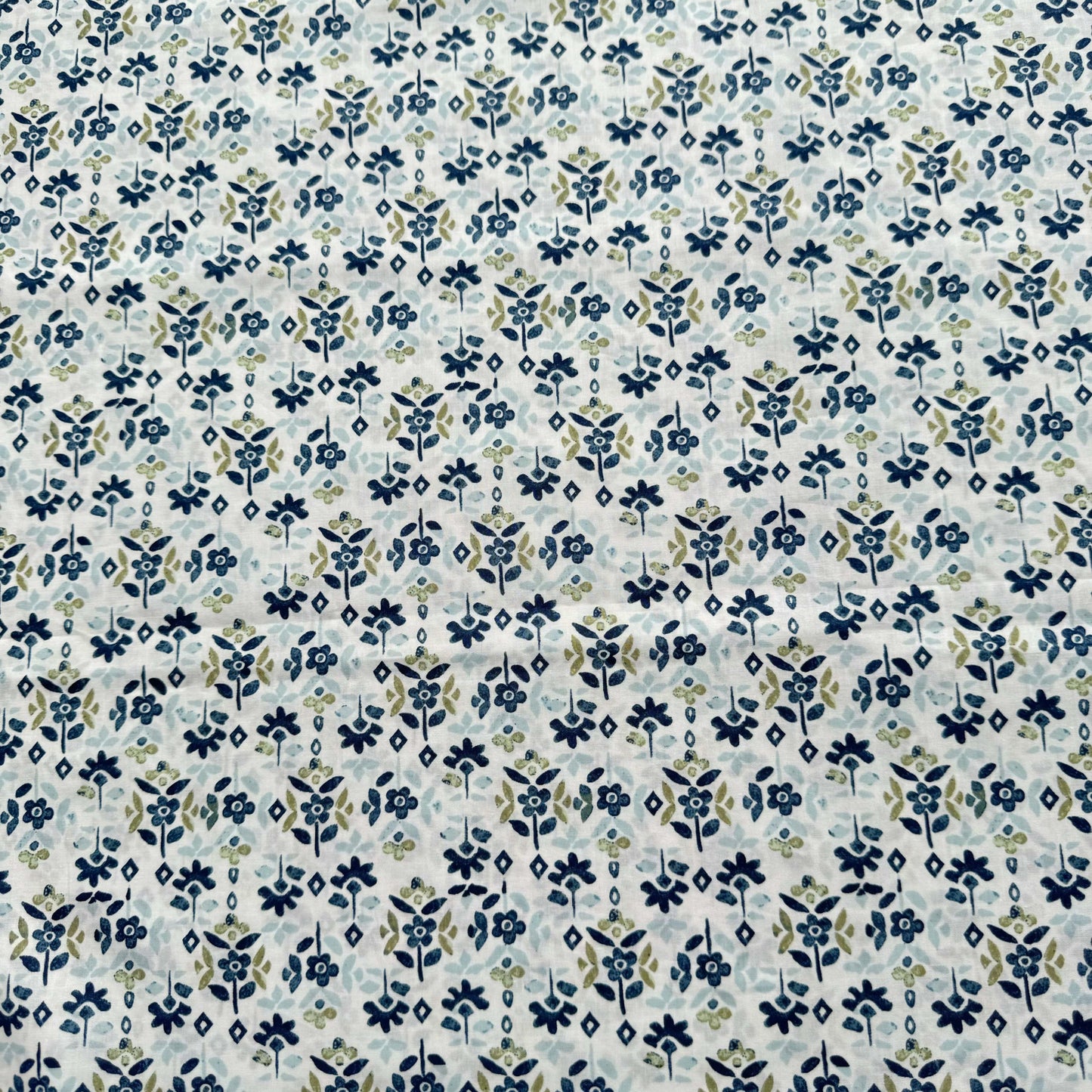 Smooth Crisp Cotton Pine Grove - CLP 157