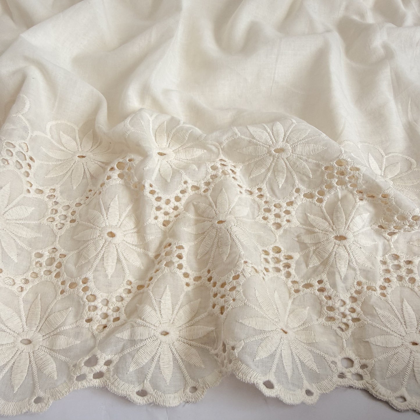 Cotton Border Eyelet Embroidery Floral Whip - GT 2254