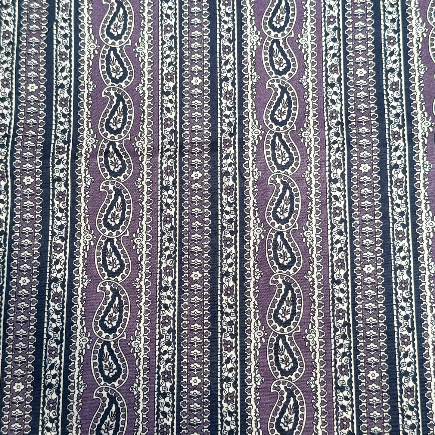 100% Cotton Violet Rythem - GT 2009