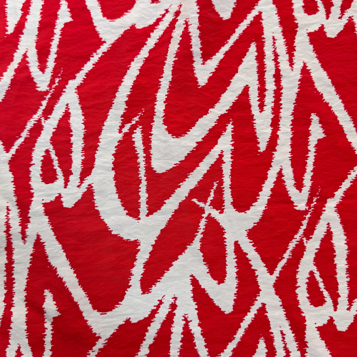 Remie Bubble Crepe Crimson Spark - GT 2136