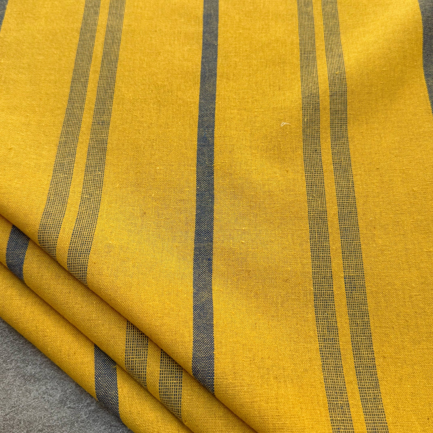 Linen Oxford Weave Golden Herarth - GT 2022