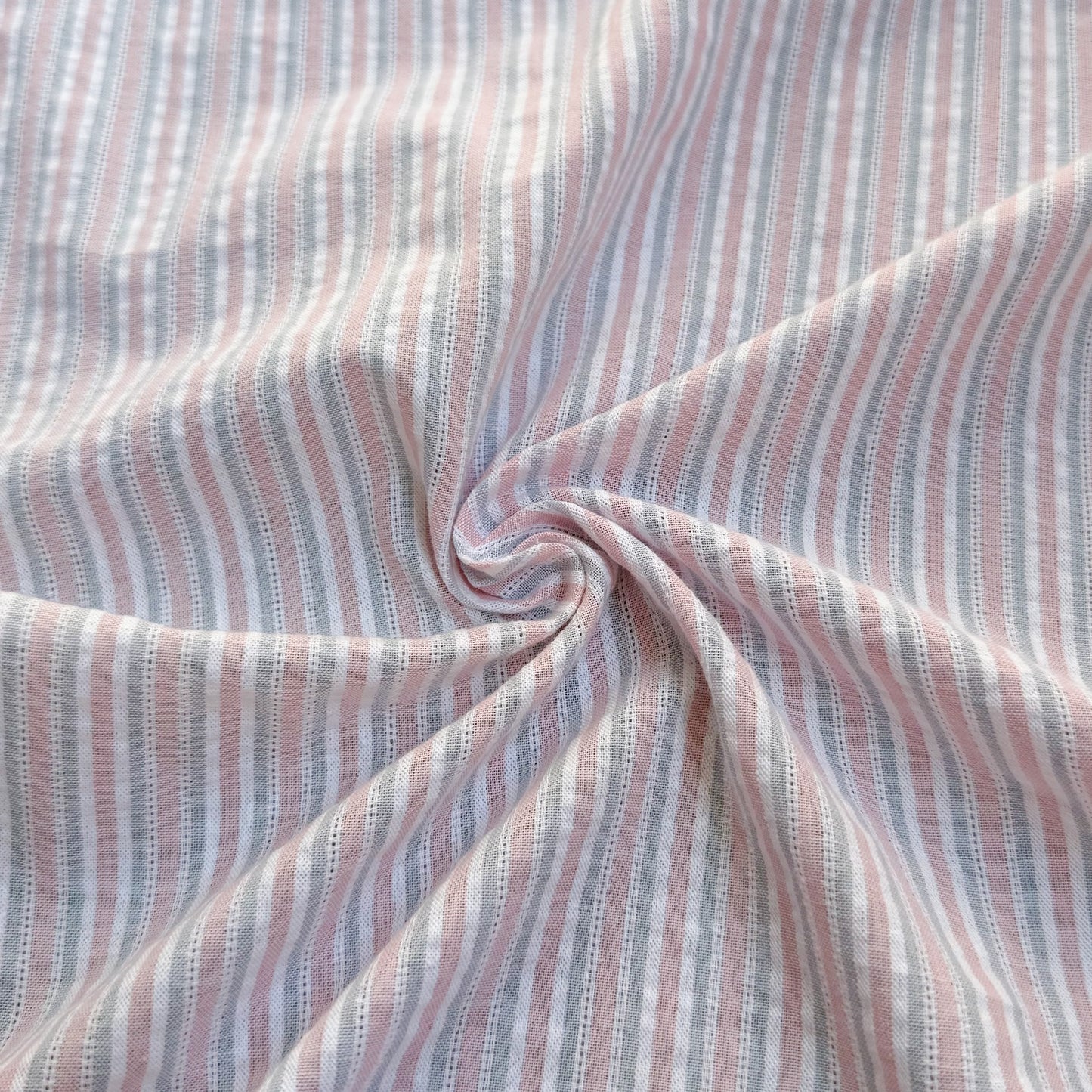 Jacquard Dobby Winter Whisper - GT 2176