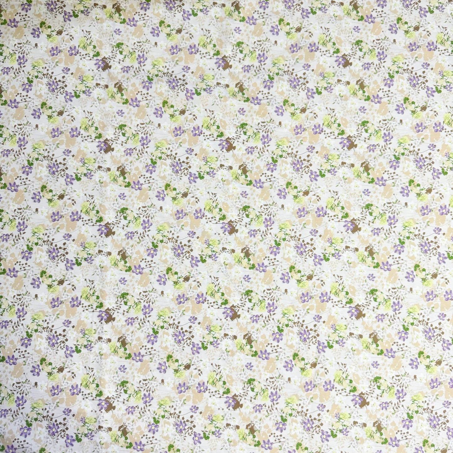 Smooth Crisp Cotton Lilac Garden - CLP 176