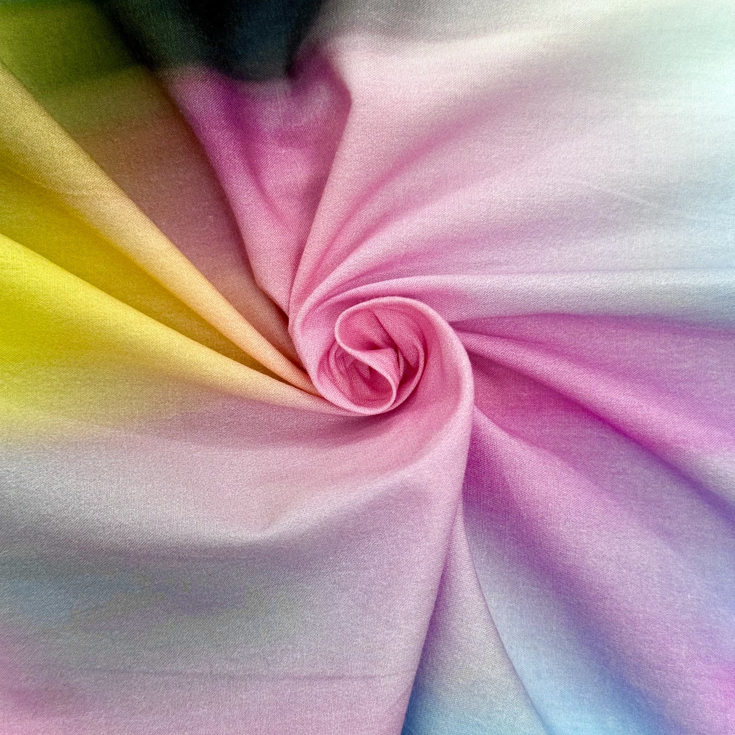 Cotton Blend Rainbow Ombre - CLP 350