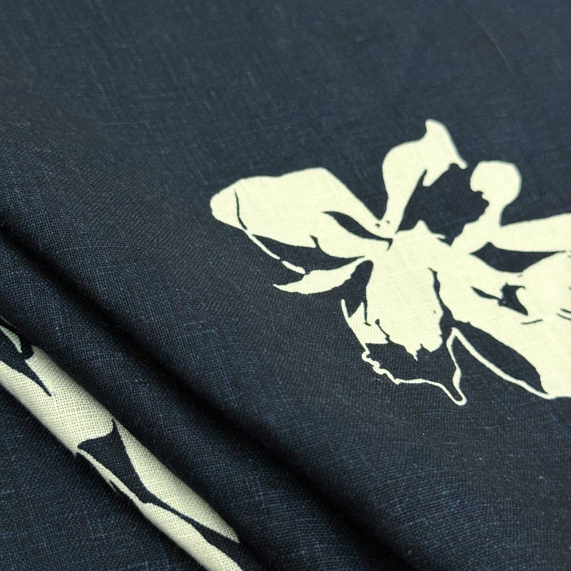 100%Linen Moonlight Flora - CLP 402