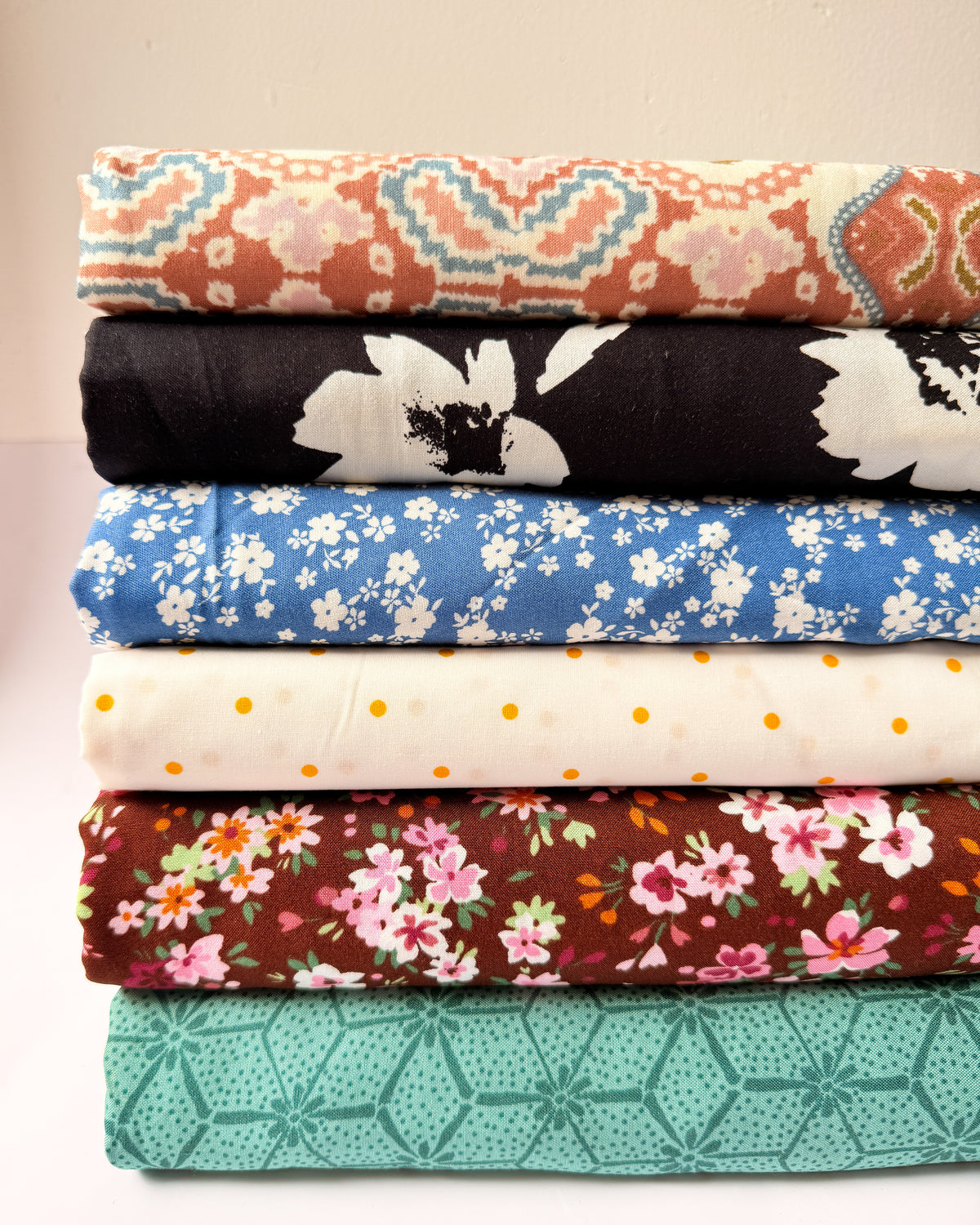 Pre Cut Mixed Bundle (1 yard each) - GT 2334