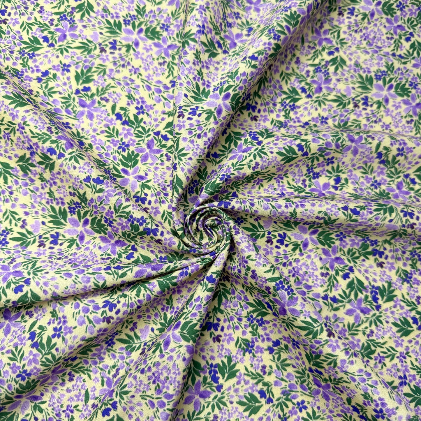 Combed Cotton Lavender Flora - CLP 179